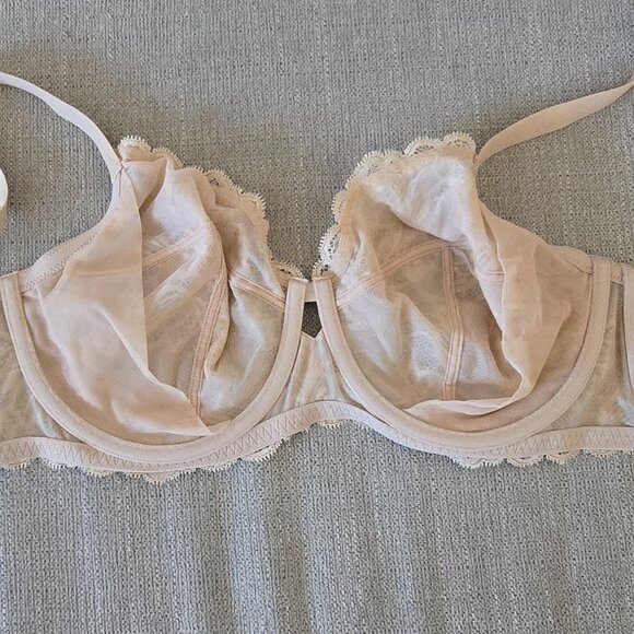 Calvin Klein Seductive Comfort With Lace Full Coverage Bra QF1741 34DDD - Picture 3 of 4